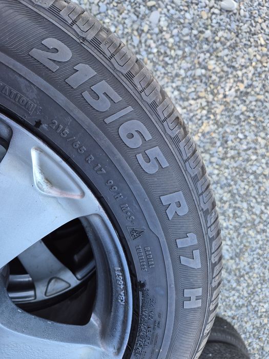 Vând jante+cauciucuri de Wv Tiguan 215/65/17 M+S 5/112/17