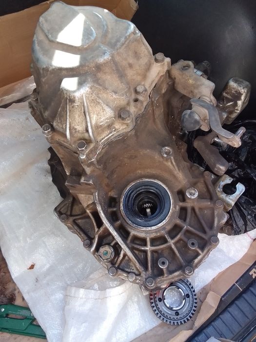 Скоростна кутия РАВ4 2007 г бензин ръчна