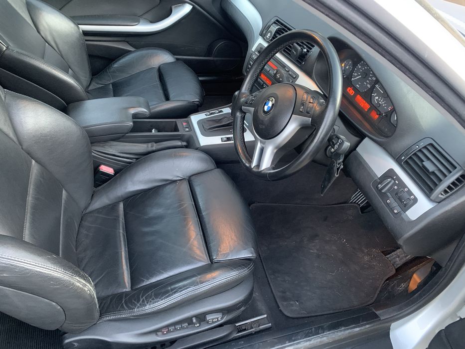 Vind BMV seria 3 in 2 portiere km putini stare foarte buna mai multe d