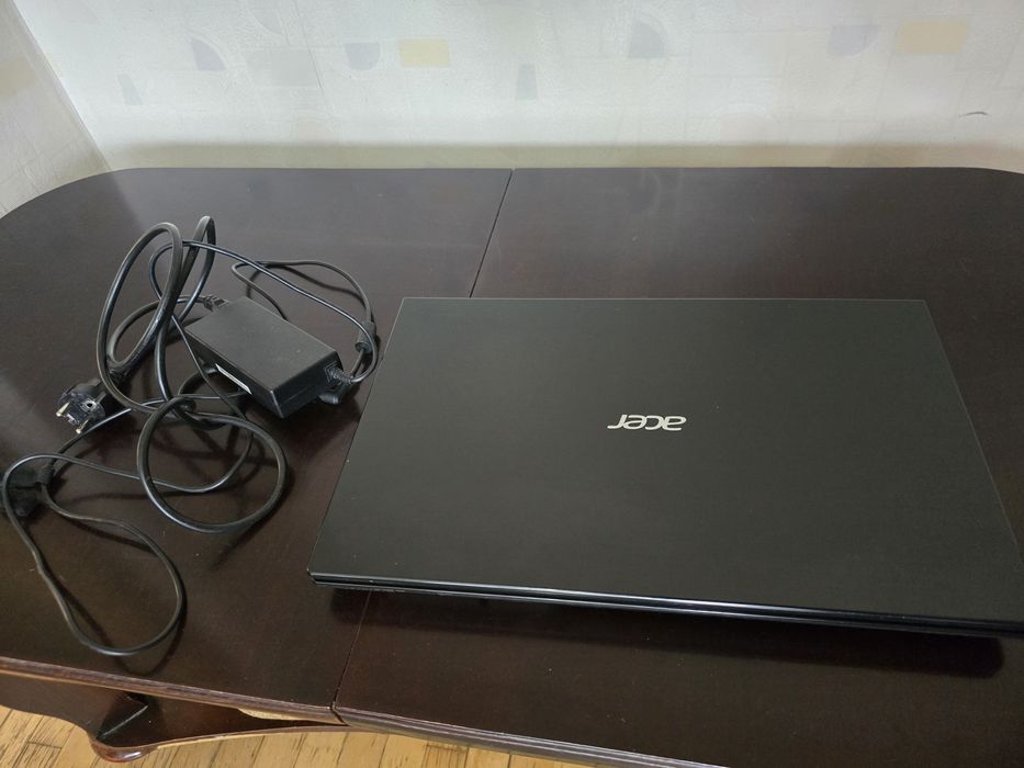 Acer aspire v3 17.3 инча /Бартер