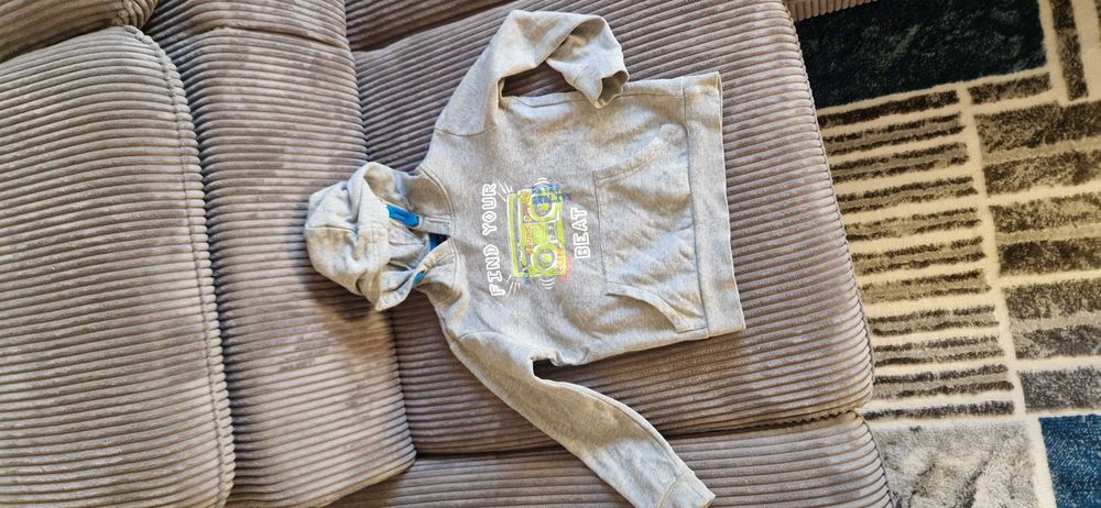 Donez haine copii 4-5 ani