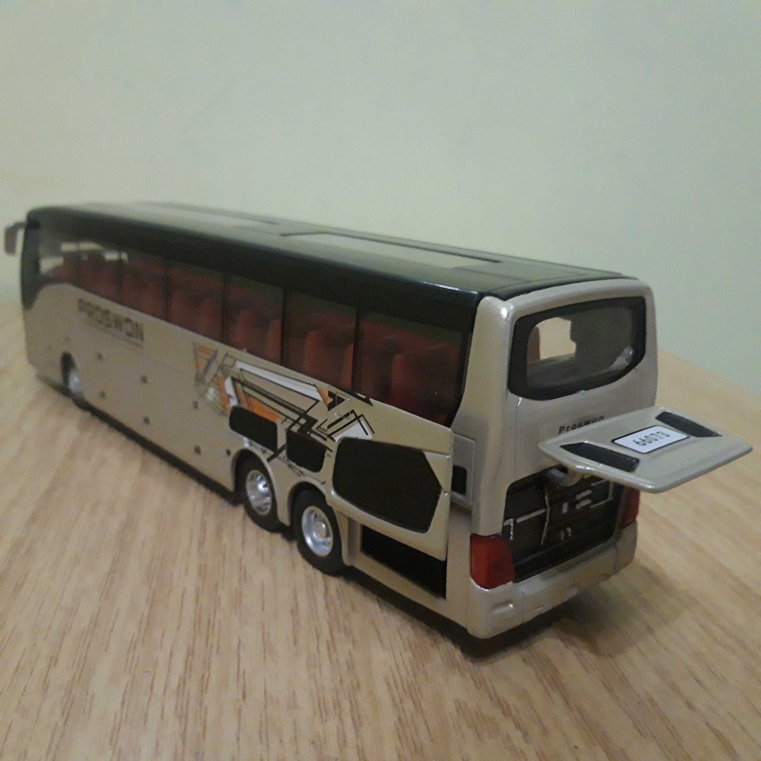 Macheta auto NOUA, autocar Setra S517