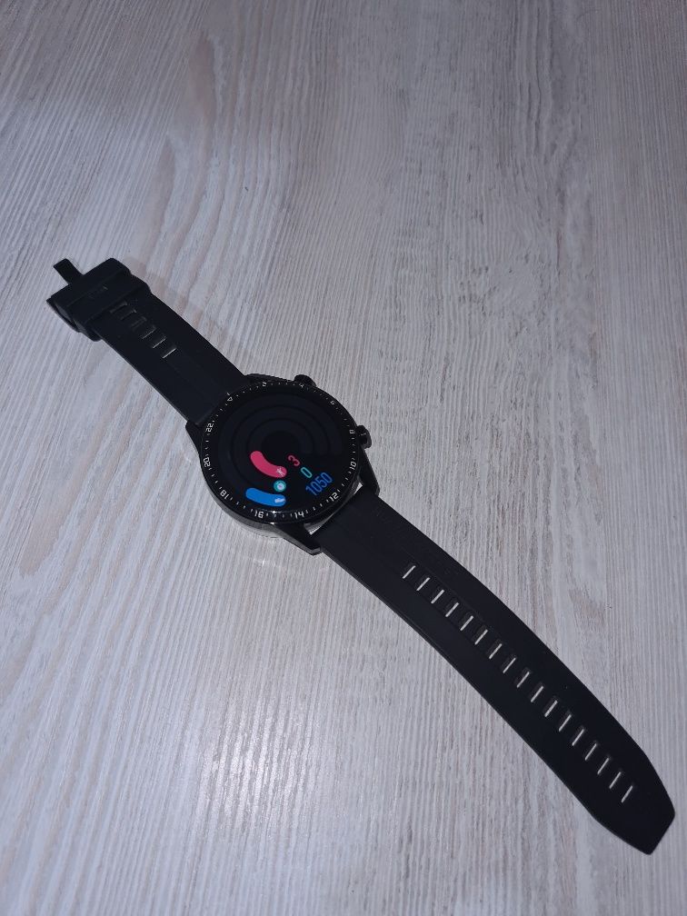 Huavey watch  GT 2 sotiladi