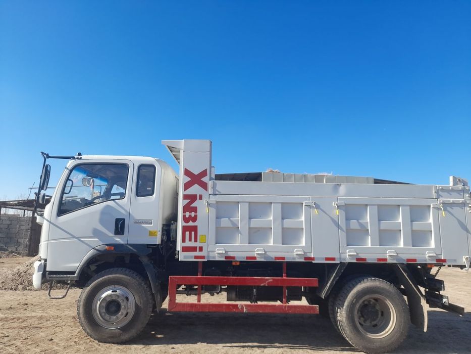 Самосвал HOWO (10тонн)