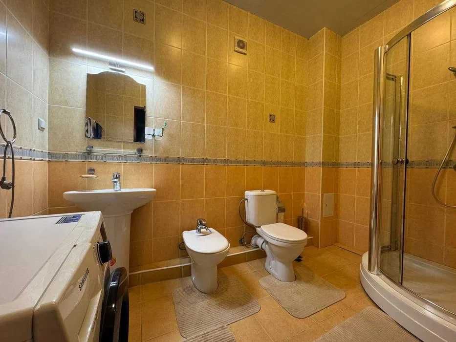 #411 Сдаётся квартира  4/4/6  улица Чехова, над кафе Bone.