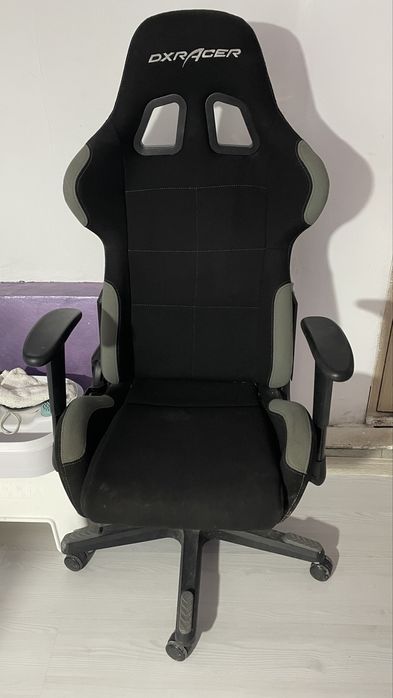 Vand scaun de gaming, in stare f buna… sector 4, Bucuresti