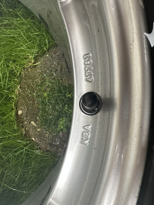 Джанти Dezent 17” с зимни гуми