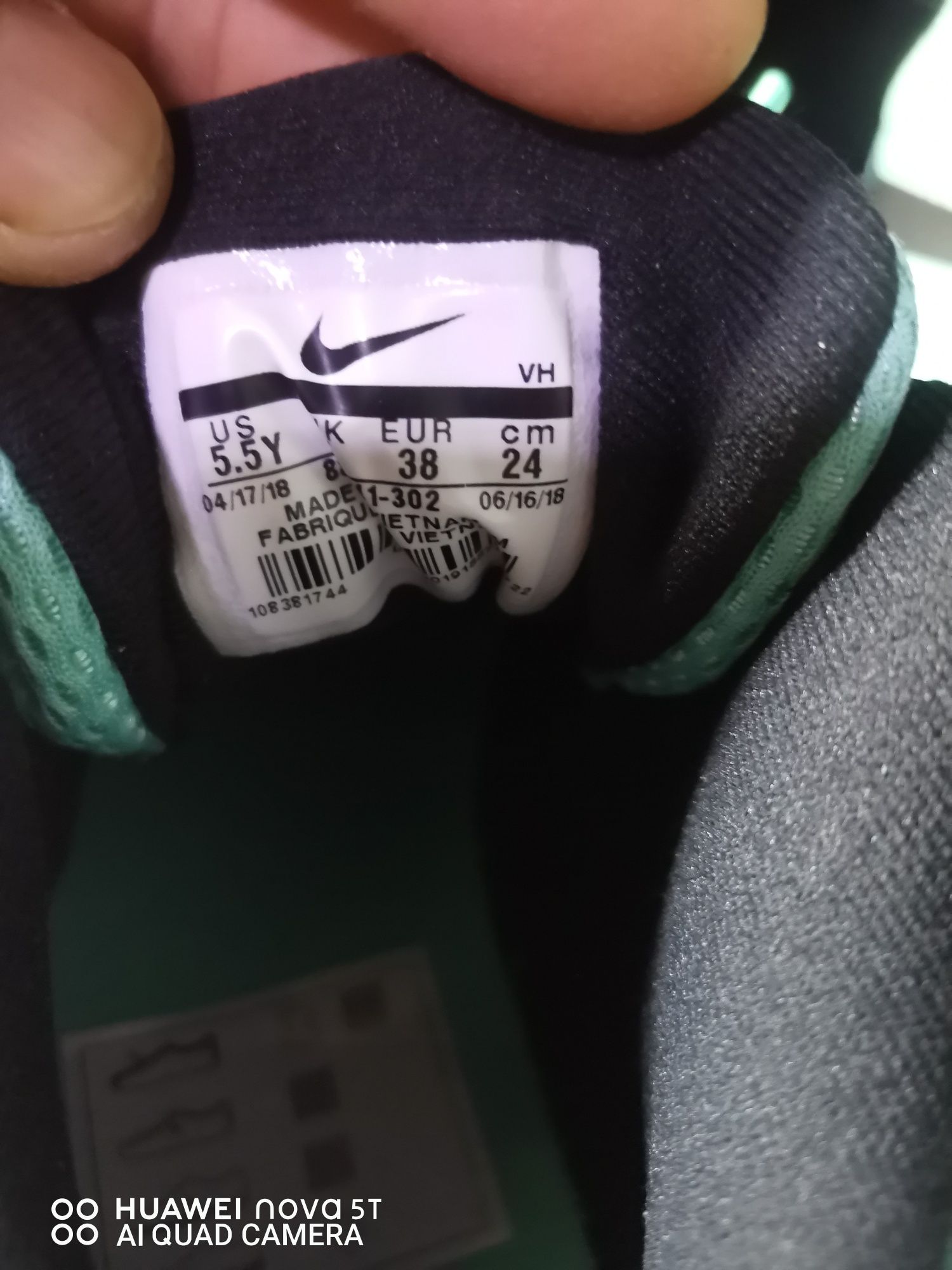 Nike team hustle d8. Nr 38