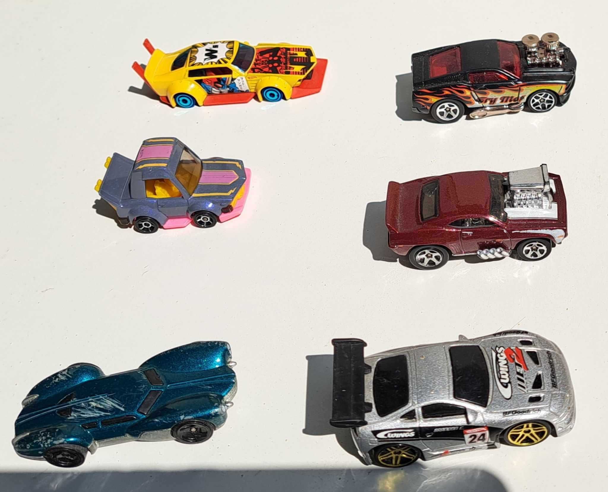 Шарж, карикатурно стилизирани модели на автомобили