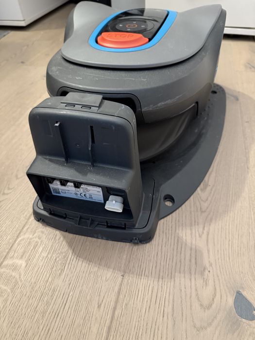 Robot tuns iarba Gardena Sileno Minimo