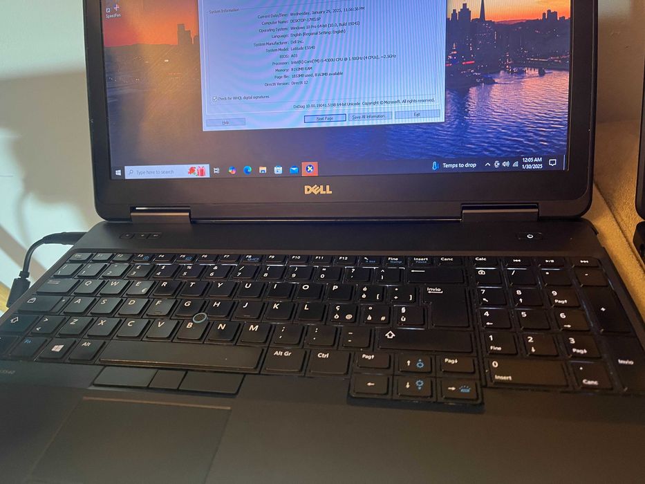 Dell  E5540 i5  , 8gb ram ssd 240gb nou , baterie 5 ore sau dezmembrez