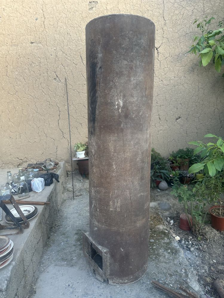 Titan sotiladi 400 ili 500 literlik qibrayda