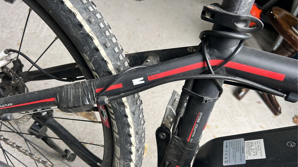 Bicicleta electrica trekking/ chiar scuter