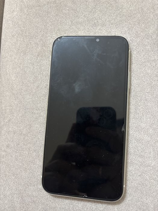 Продам айфон 11 б/у