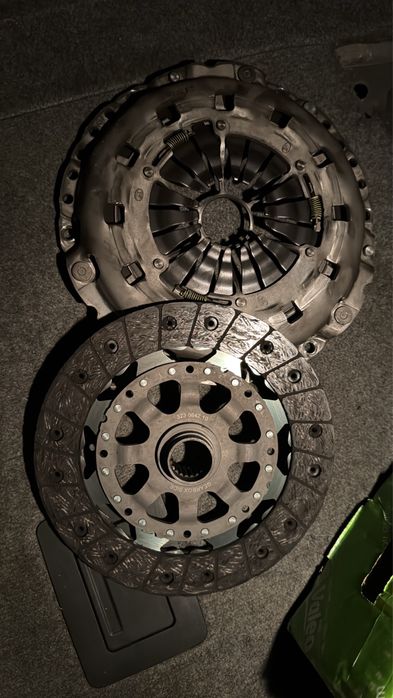 Комплект съединител LUK bmw e90