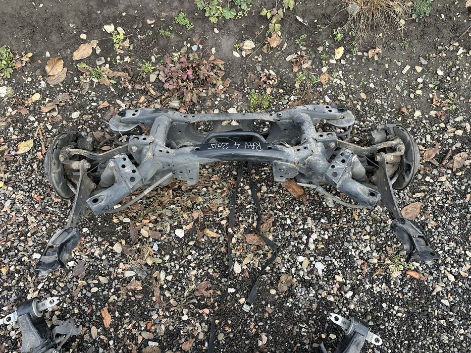 Punte spate Toyota Rav 4 2013-2018