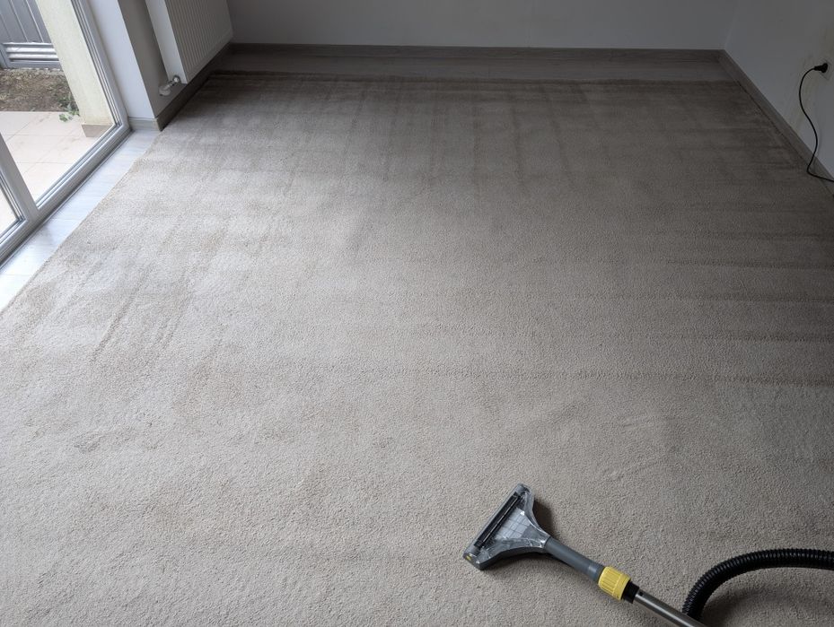 Curățare profesională tapițerii, saltele și canapele