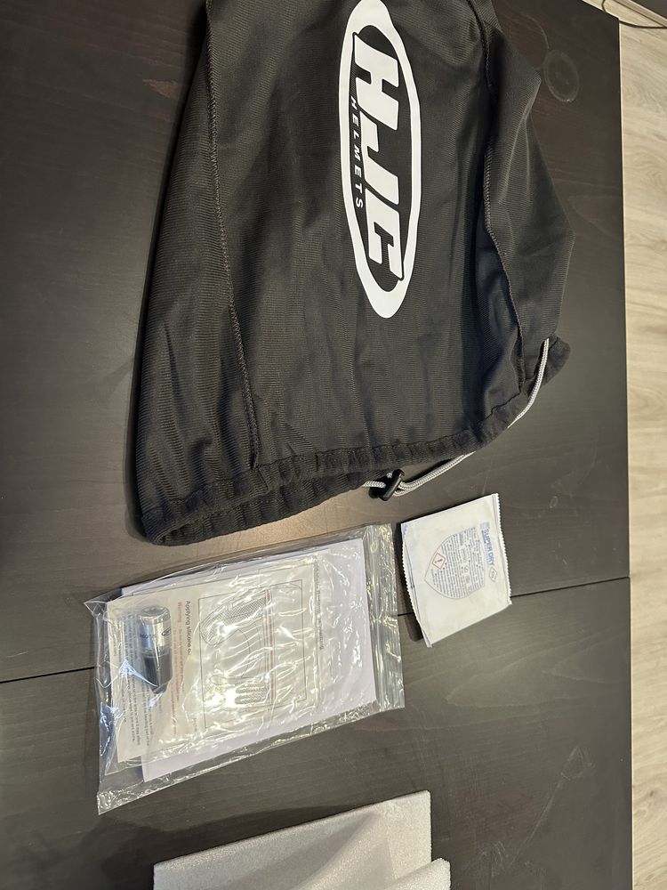 Нова каска HJC XL