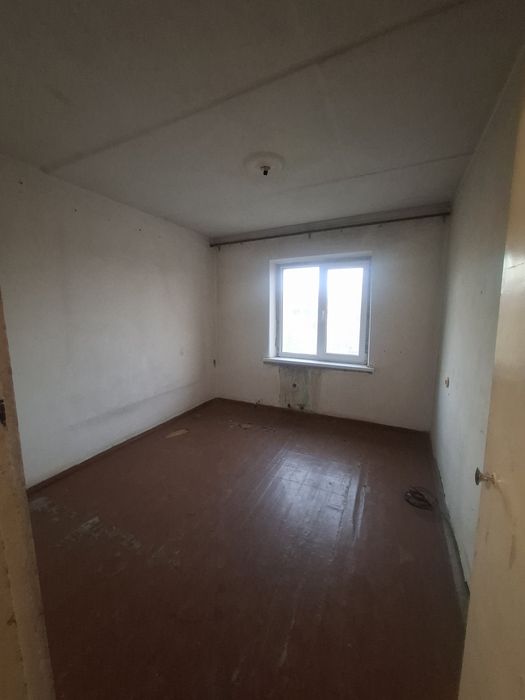 Срочно продаётся 4х комнатная квартира в центре города Багишамал!!!