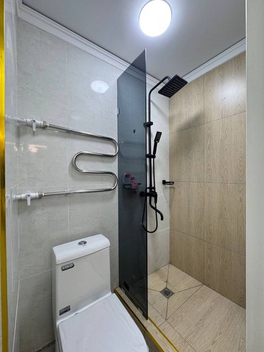 Novza metro Muqumiy kochada uy sotiladi