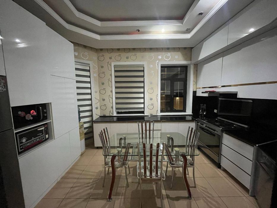 Продаётся дом, 4,5 соток. Мирабадский район, посольство России