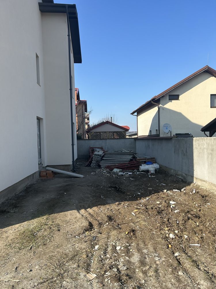 Vand sau schimb casa in Domnesti 300 mp construiti finisaje de inalta