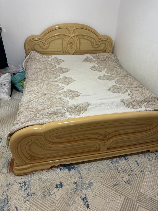 Спальный ,Комода айнасымен сатылады