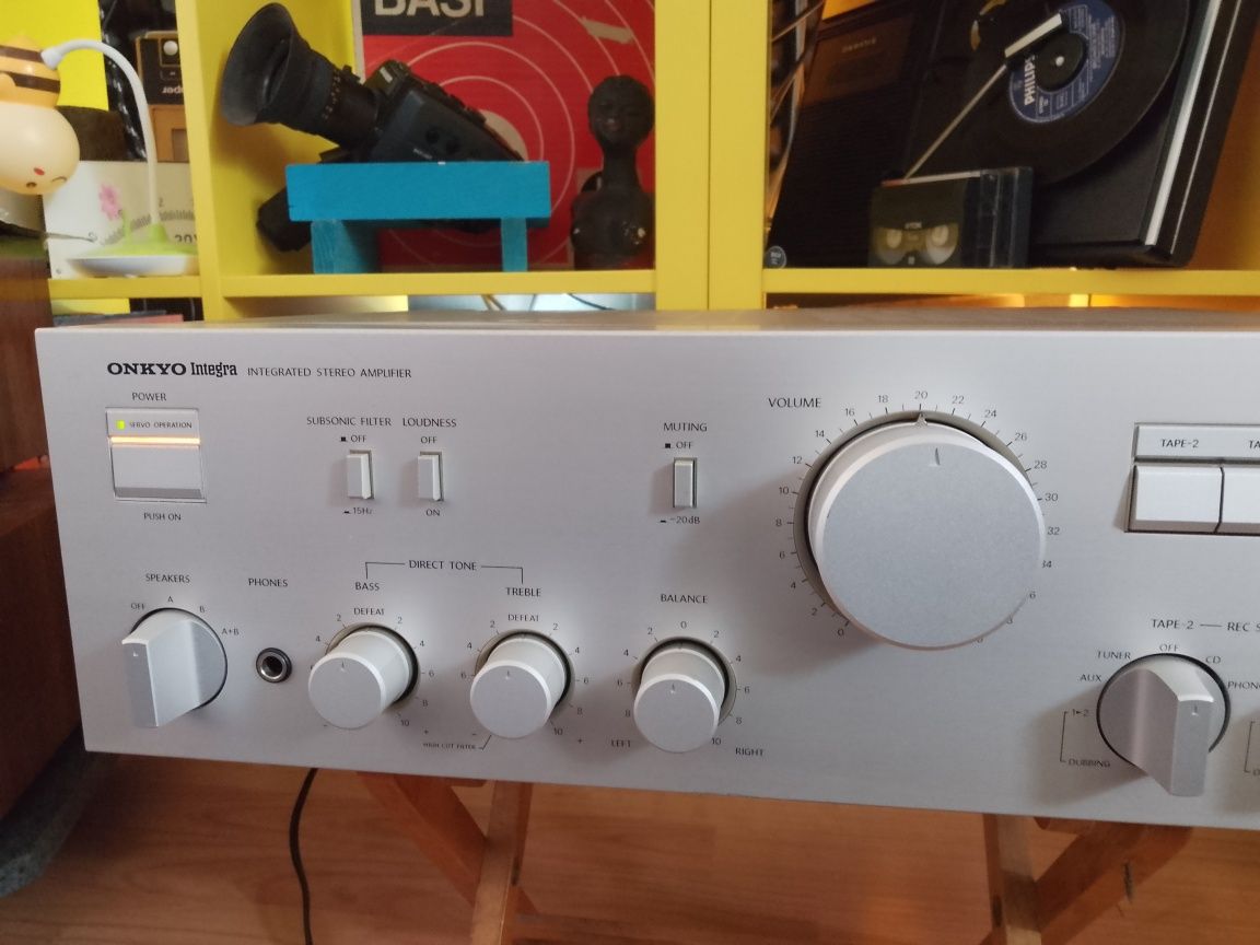 Amplificator Onkyo Integra A 8250