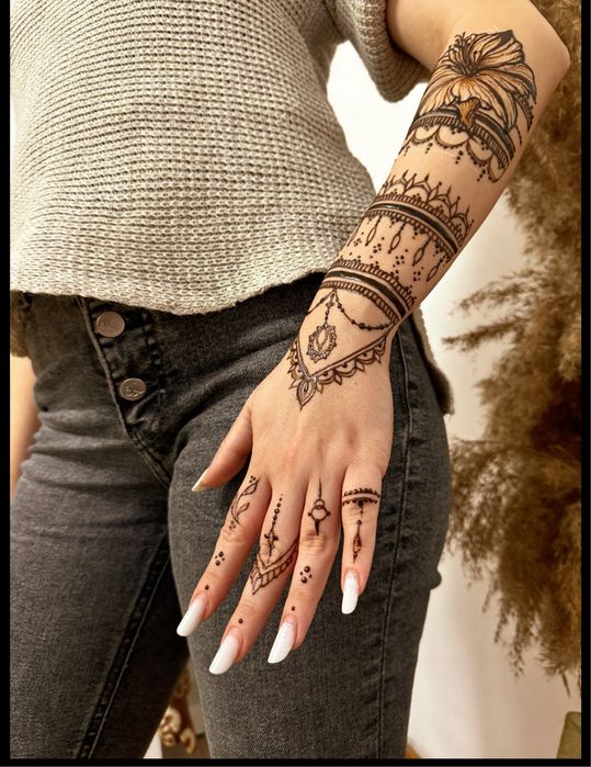 Tatuaje henna naturala