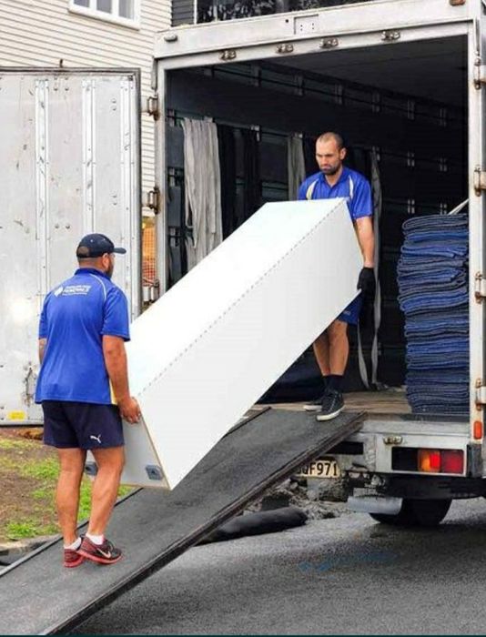 Газели Грузчики Переезды грузоперевозки Петропавловск
