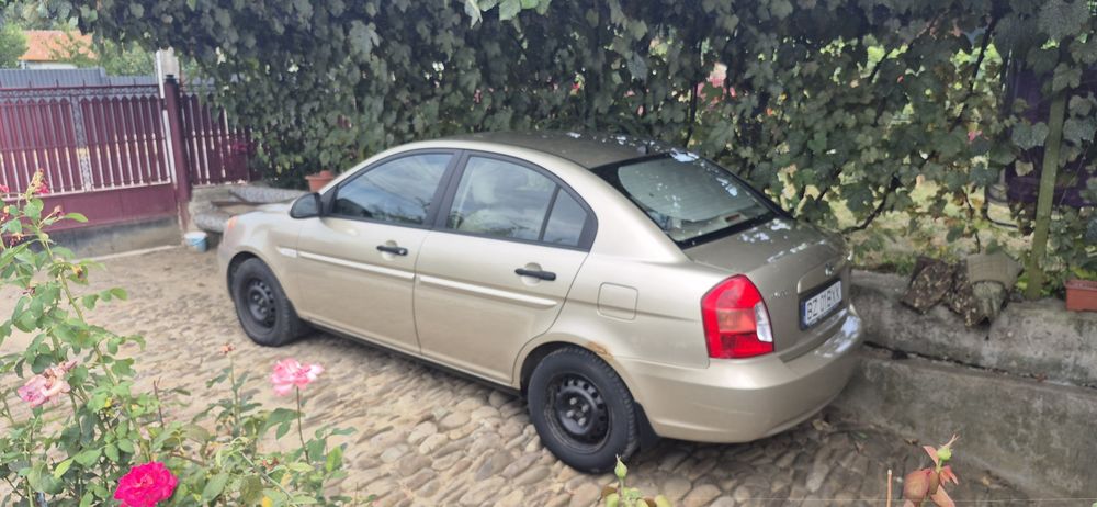 Vind hyundai accent