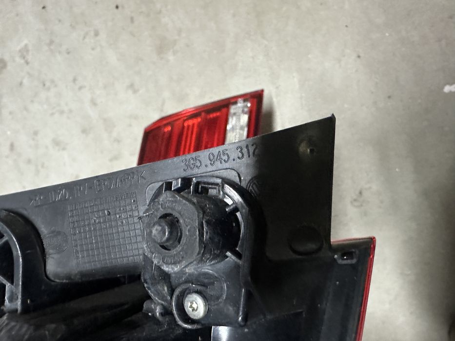 Stop Led aripa stanga/dreapta VW Passat B8 combi cod 3G5945311