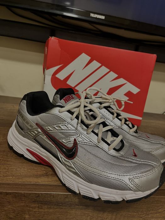 Nike Initiator.