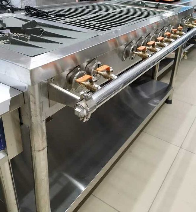 Газовая плита промышленная  на 10 конфорок - кранов