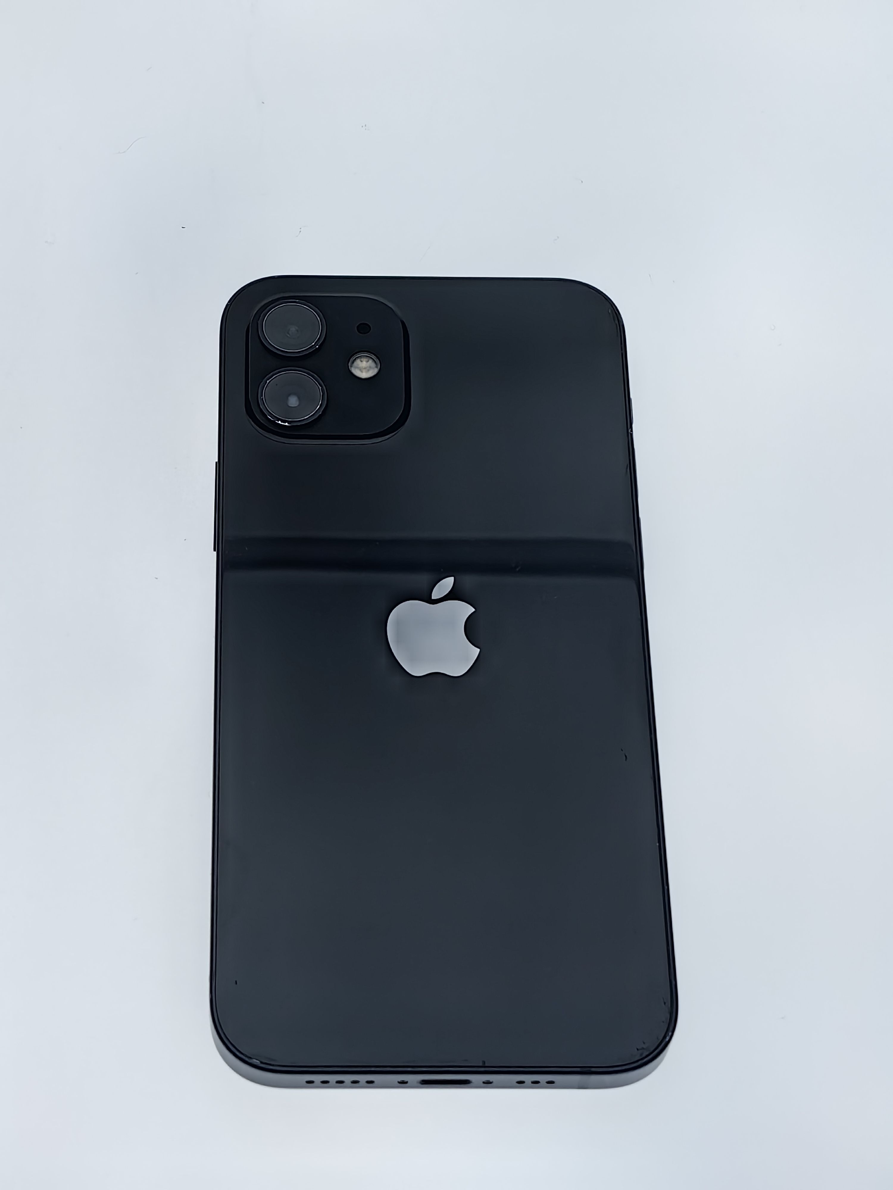 Apple iPhone 12 64 GB-byq973