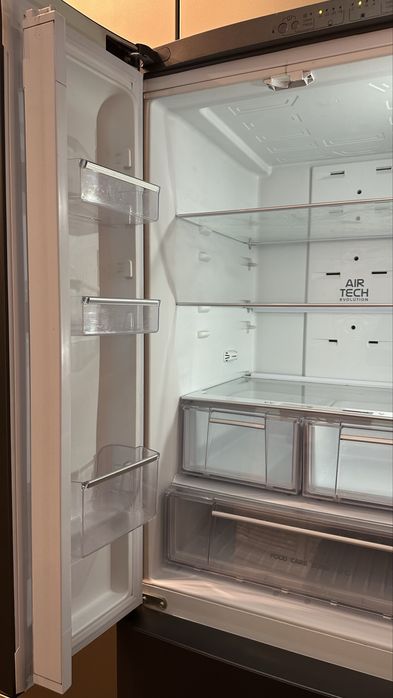 Холодильник Hotpoint Ariston Quadrio E4D AAA X C