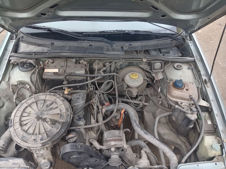 Продам автомобиль ауди 80 б3