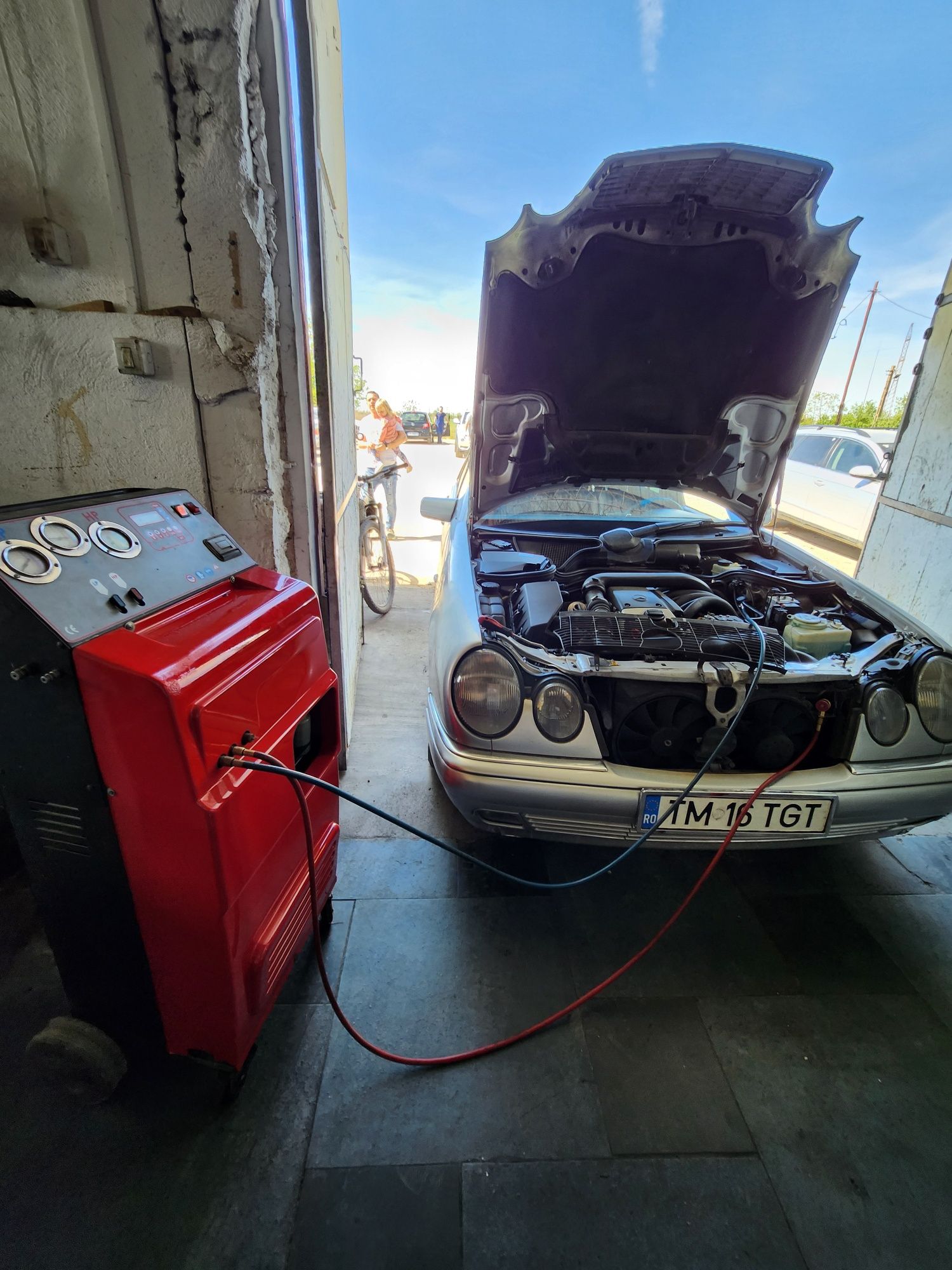 Incarcare clima/AC reparare r134a freon r1234yf nou Timisoara auto rep