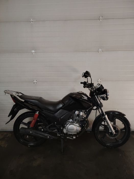 Мотоцикл Honda CB125