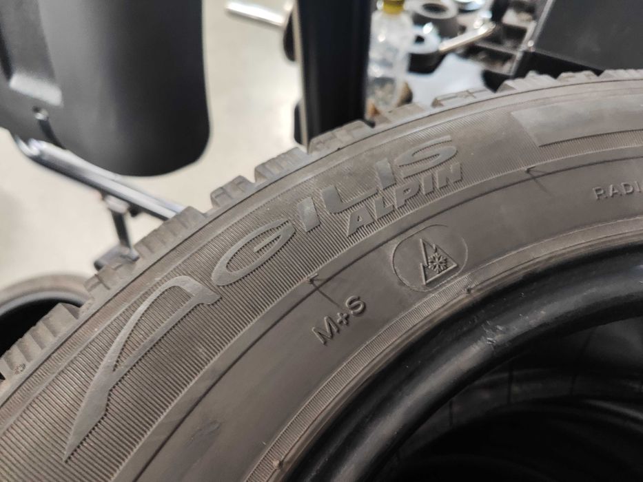 4бр.зимни гуми 215/65/16C Michelin