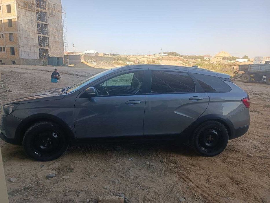 Lada kiros 2019ga 2020 gen chiqadi  9500$ kelishamiz