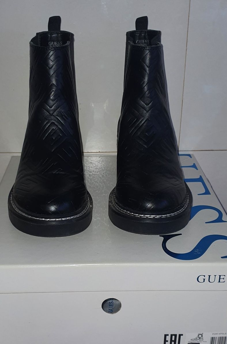 Guess ghete damă
