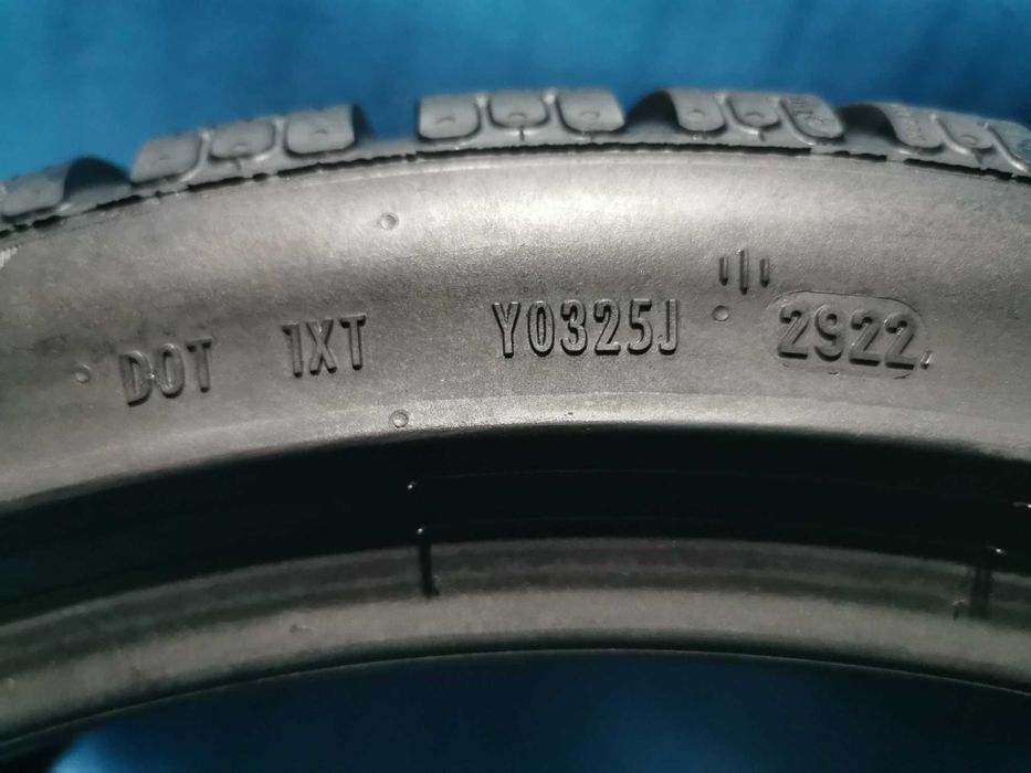 245 40 20 - 275 35 20 pirelli m+s 4 buc