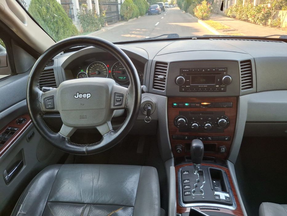 Jeep Grand Cherokke- Limited- 3.0L CRD- 220 Cp