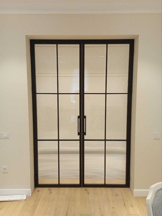 Двери и перегородки в стиле ЛОФТ в квартиру, офис, дом.