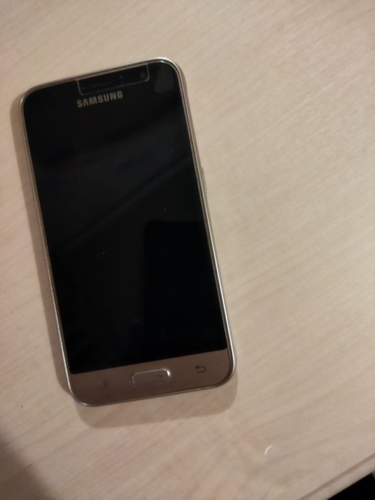 Телефон Самсунг  б/у