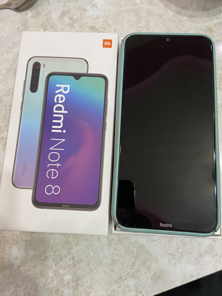 Продаю смартфон Redmi Note 8