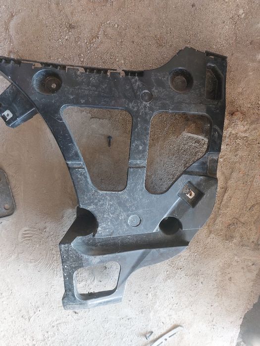 Скоба за броня Bmw x5 4.0d e70 n57 306кс бмв е70