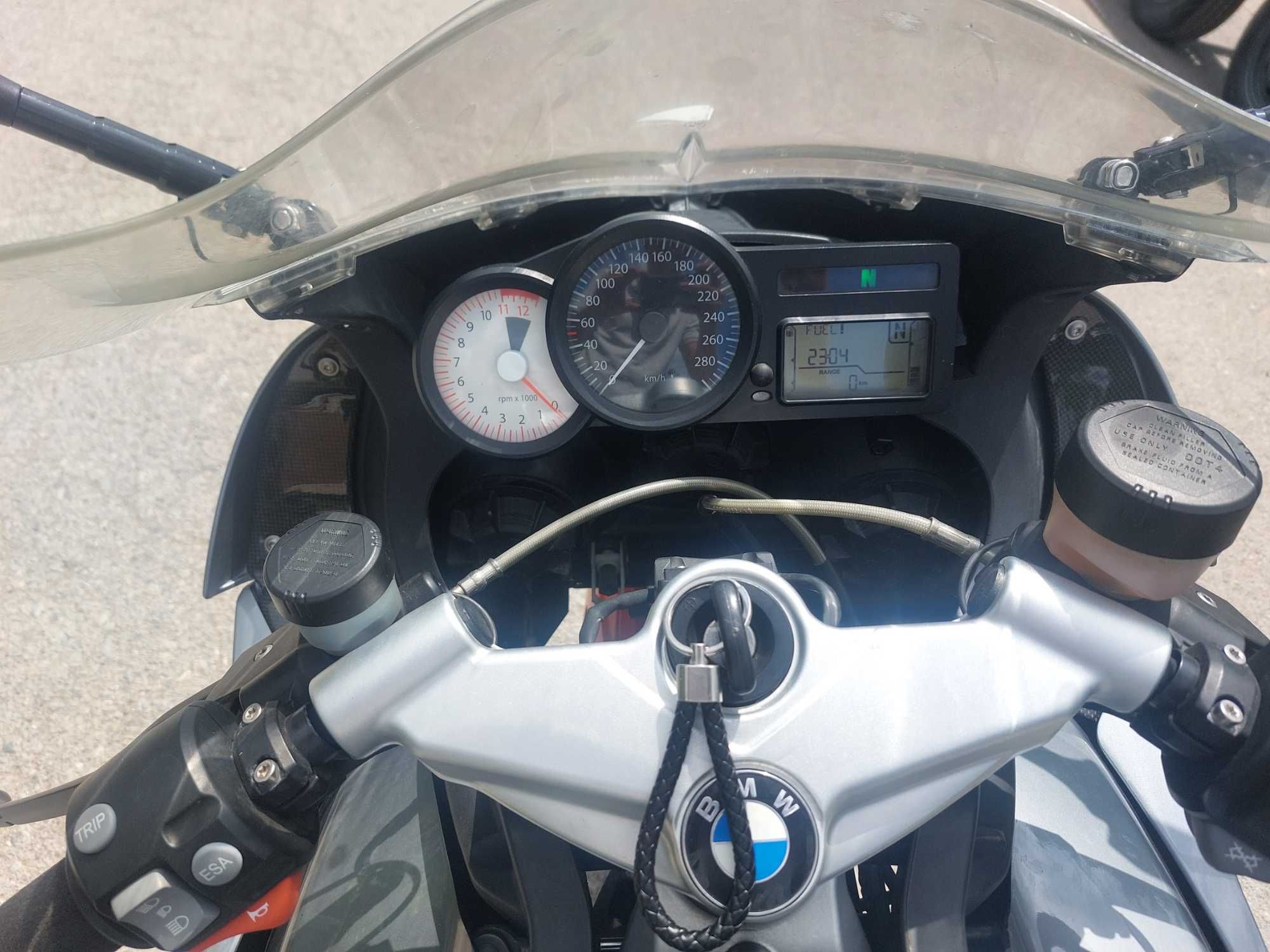 Продавам мотор BMW K 1200