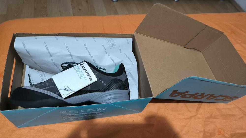 Bocanci tip pantof SCARPA